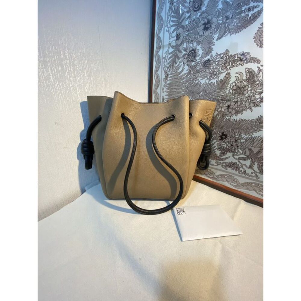 Loewe Women Pre-Loved Bag Very Good Condition